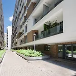 A Away - Politehnica Park - Grozavesti Business Campus * 부쿠레슈티